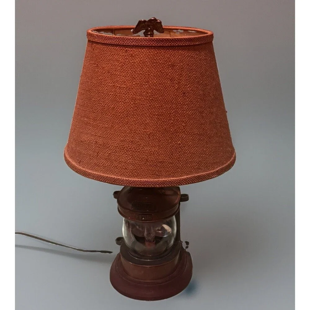 Vintage Tung Woo Hong Kong Copper /Brass Masthead Ship Lantern Table Lamp